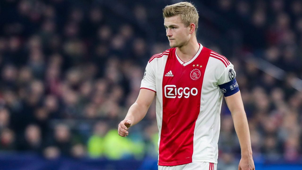 许多球员换 许多球员换