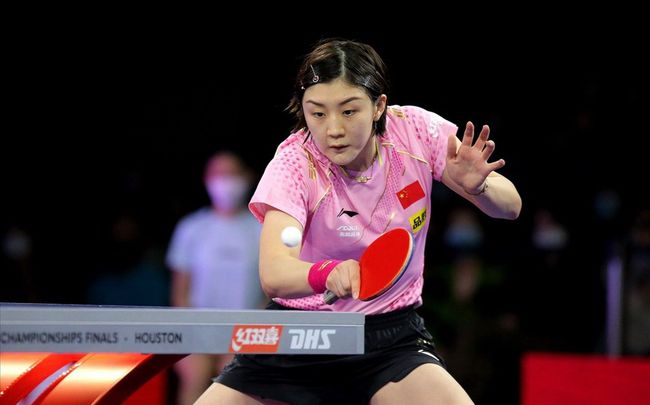 表现突出的 表现突出的