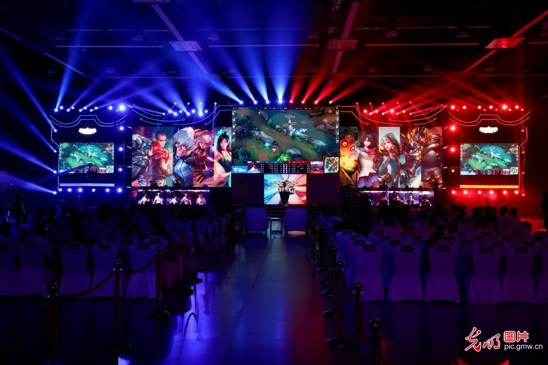 验球员的身 验球员的身